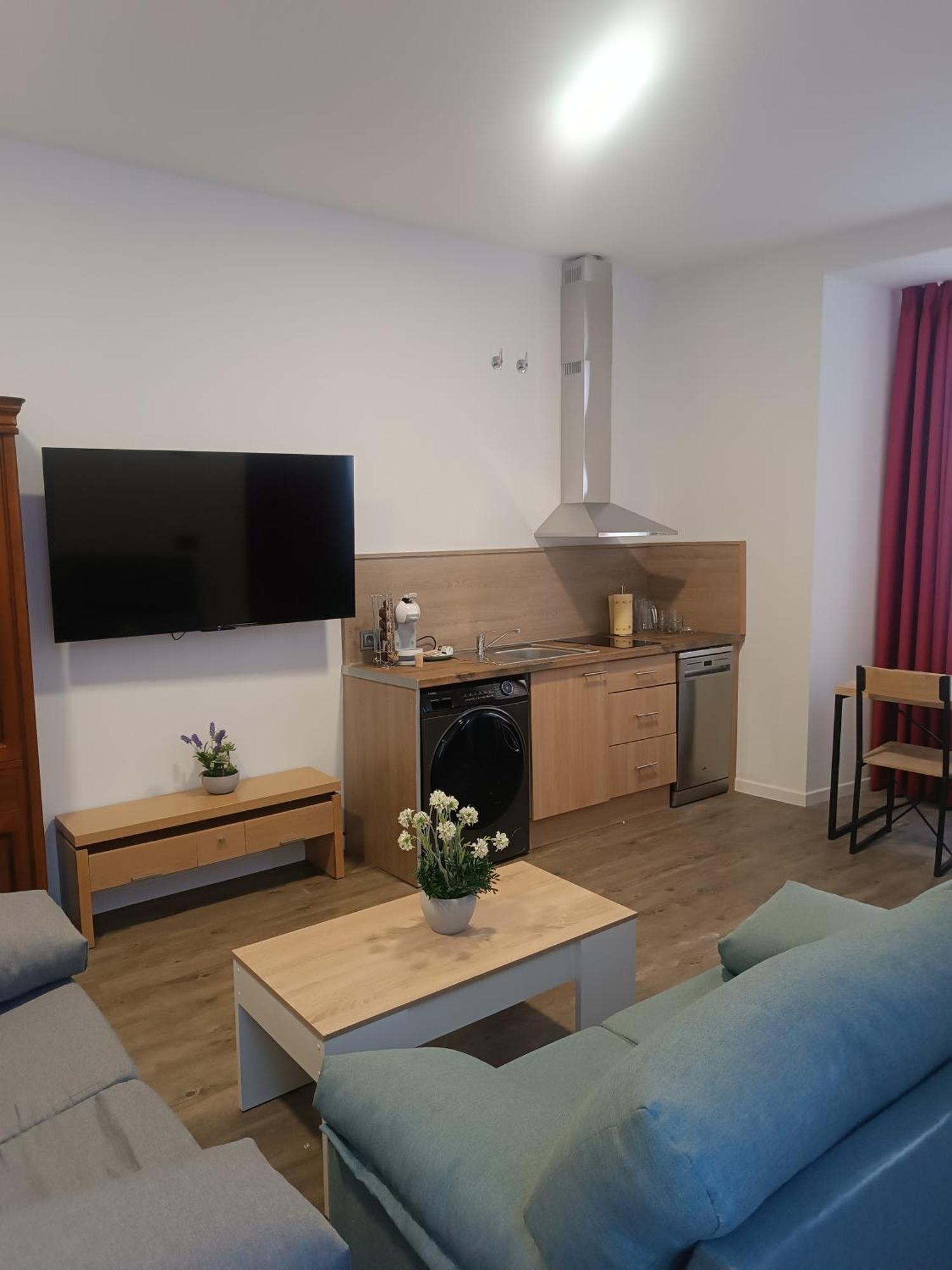 Apartamentosturisticos Avila Puerta Del Alcazar 0-1 المظهر الخارجي الصورة